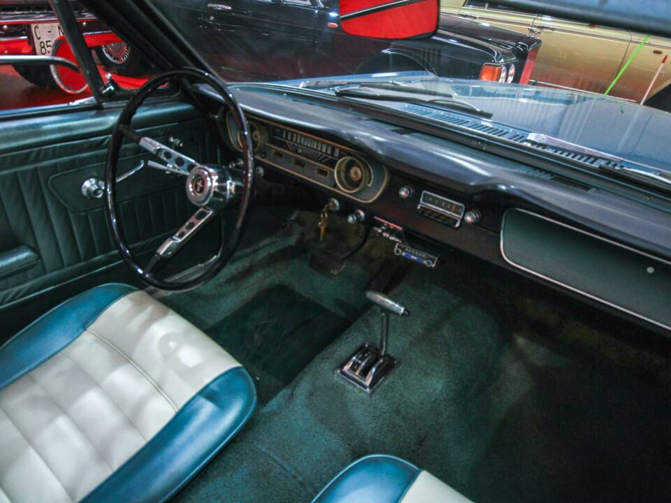 Image 12/16 of Ford Mustang GT (1965)