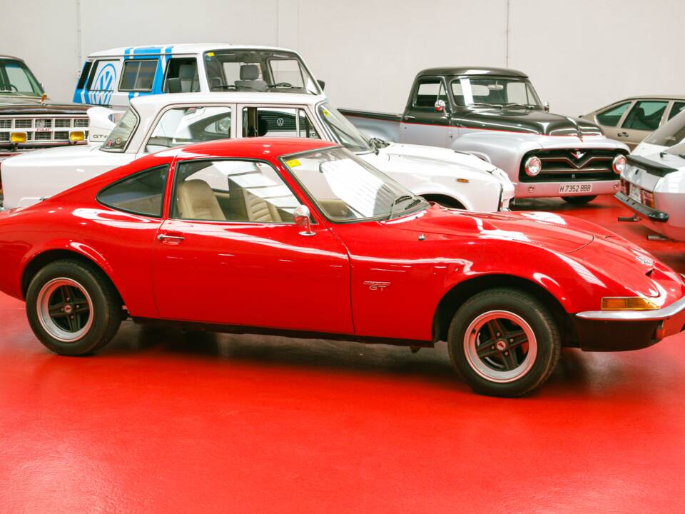 Bild 10/31 von Opel GT 1900 (1973)
