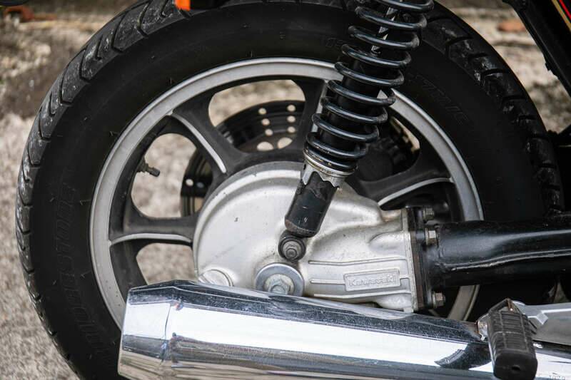 Image 18/21 of Kawasaki DUMMY (1979)