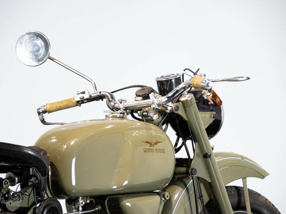 Image 42/50 of Moto Guzzi DUMMY (1963)
