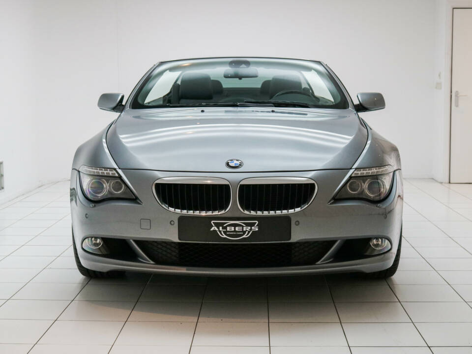 Immagine 4/17 di BMW 630i (2007)