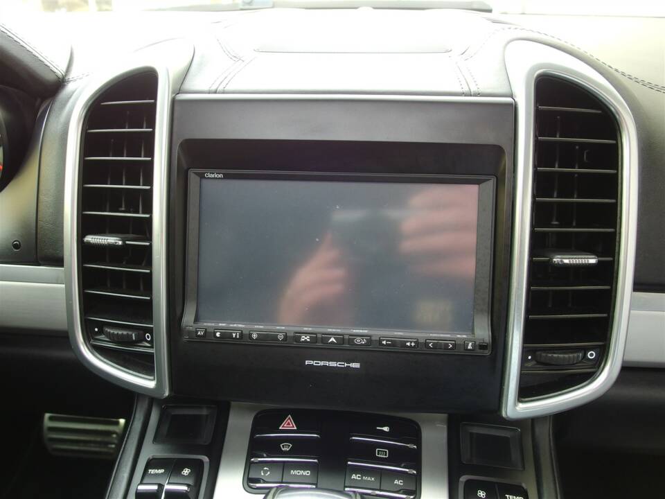 Imagen 50/97 de Porsche Cayenne Turbo (2011)