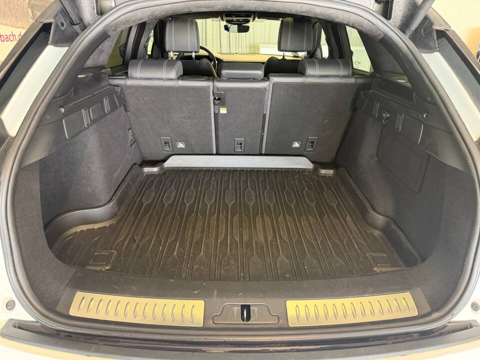 Obraz 14/18 pojazdu Land Rover Range Rover Velar SVAutobiography (2019)