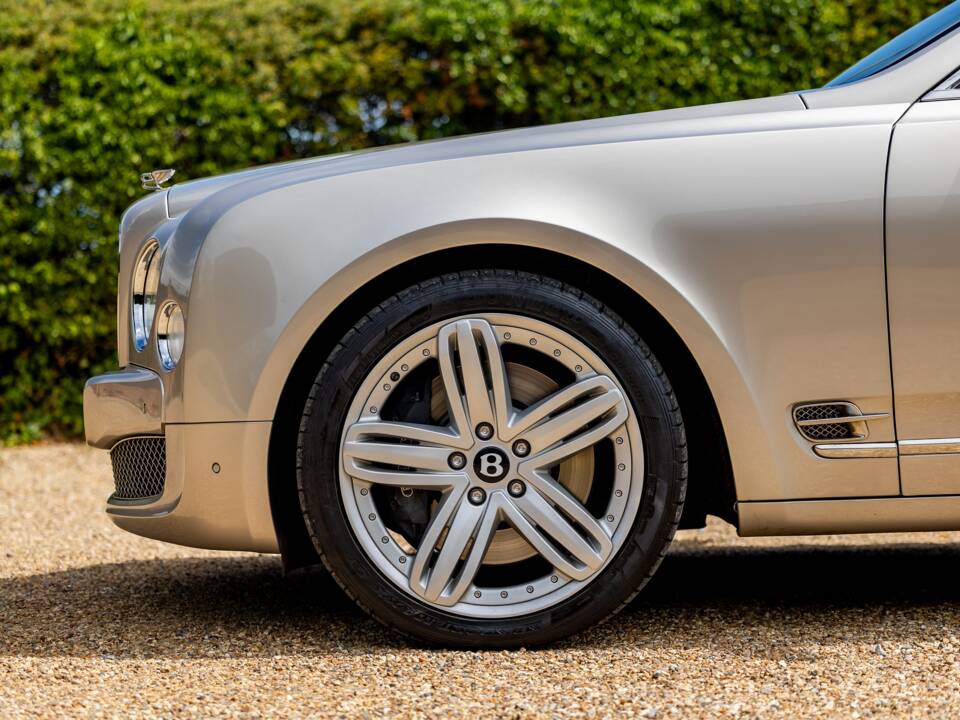 Bild 42/50 von Bentley Mulsanne (2011)