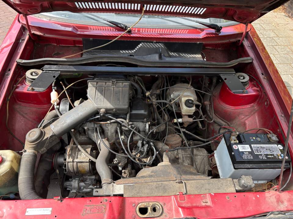 Bild 25/27 von Volkswagen Golf I Cabrio GLi 1.6 (1980)