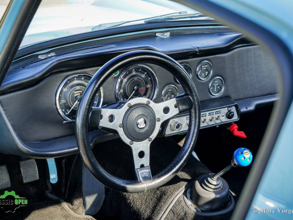 Image 28/43 of Triumph TR 4 (1962)
