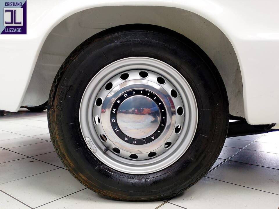 Bild 19/52 von Alfa Romeo 1750 Spider (1969)