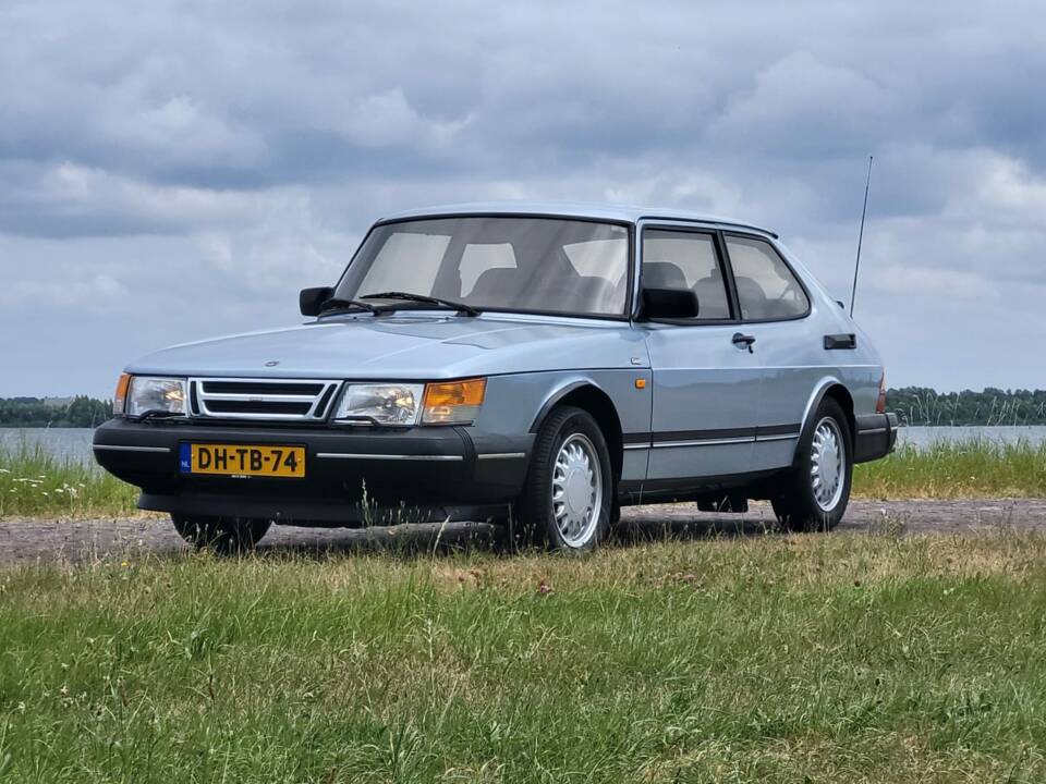 Image 10/22 of Saab 900 S (1992)