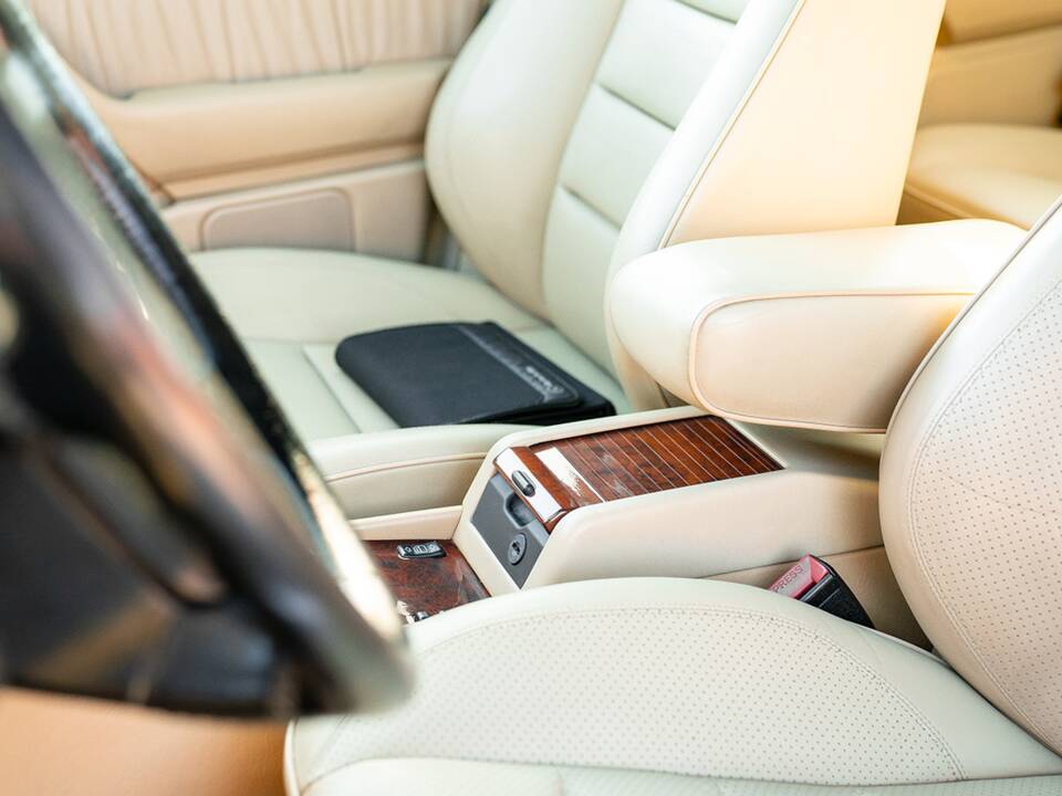 Bild 20/38 von Mercedes-Benz 500 E (1991)