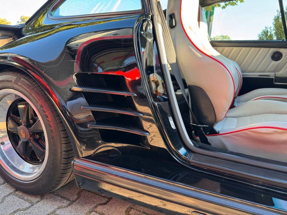 Bild 14/18 von Porsche 911 Turbo 3.3 Flachbau (1987)