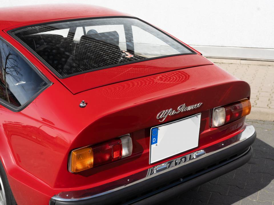 Image 24/43 de Alfa Romeo Junior Zagato GT 1300 (1972)