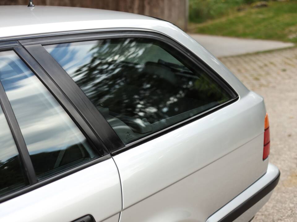 Bild 66/74 von BMW M5 Touring (1992)