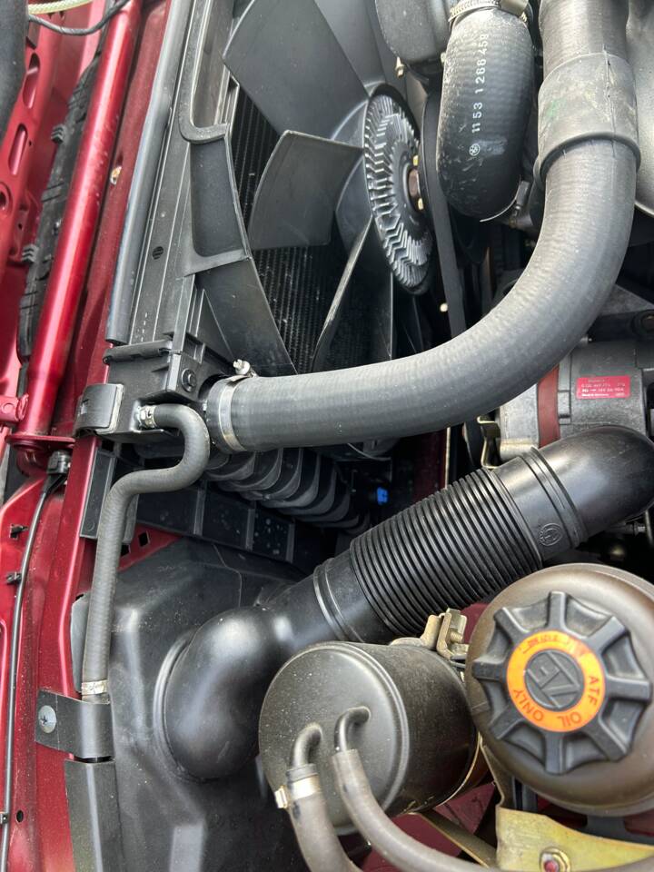 Image 29/51 of BMW 535i (1991)