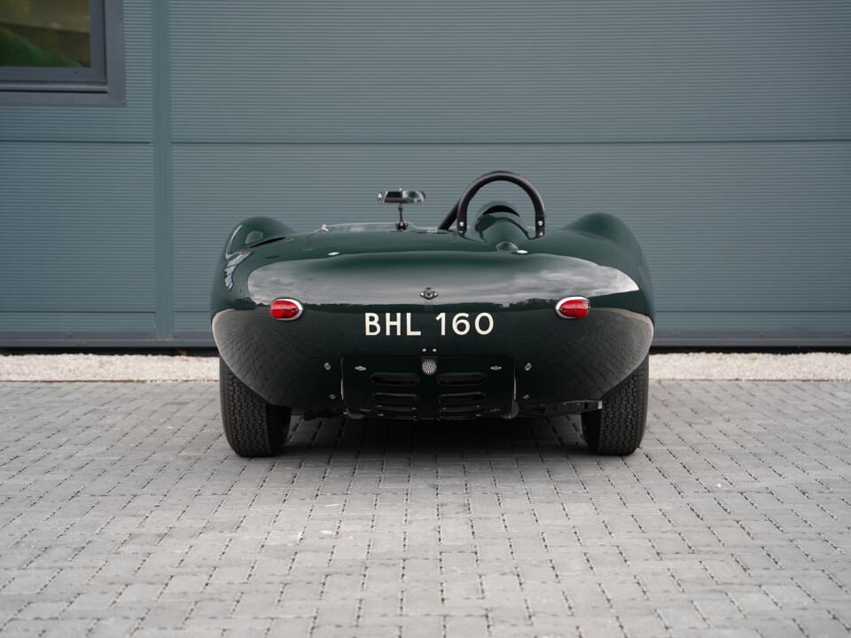 Image 8/50 of Lister Knobbly (1959)