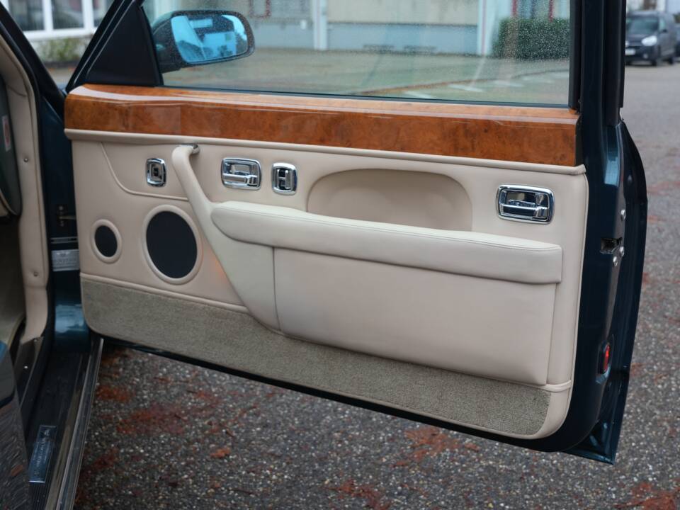 Bild 81/86 von Bentley Continental R (1997)