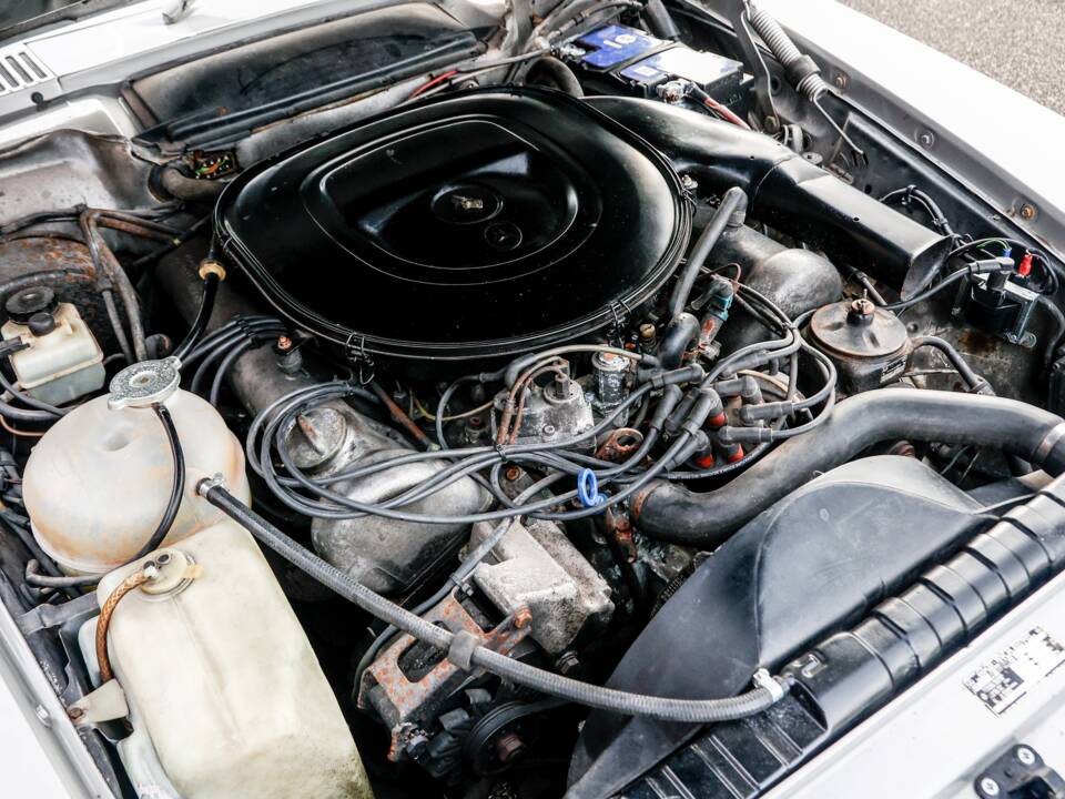 Image 5/40 of Mercedes-Benz 450 SL (1977)