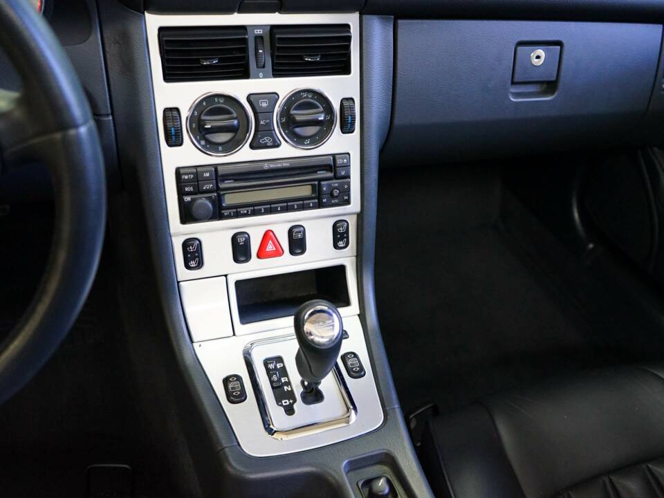 Image 35/48 of Mercedes-Benz SLK 230 Kompressor (2003)