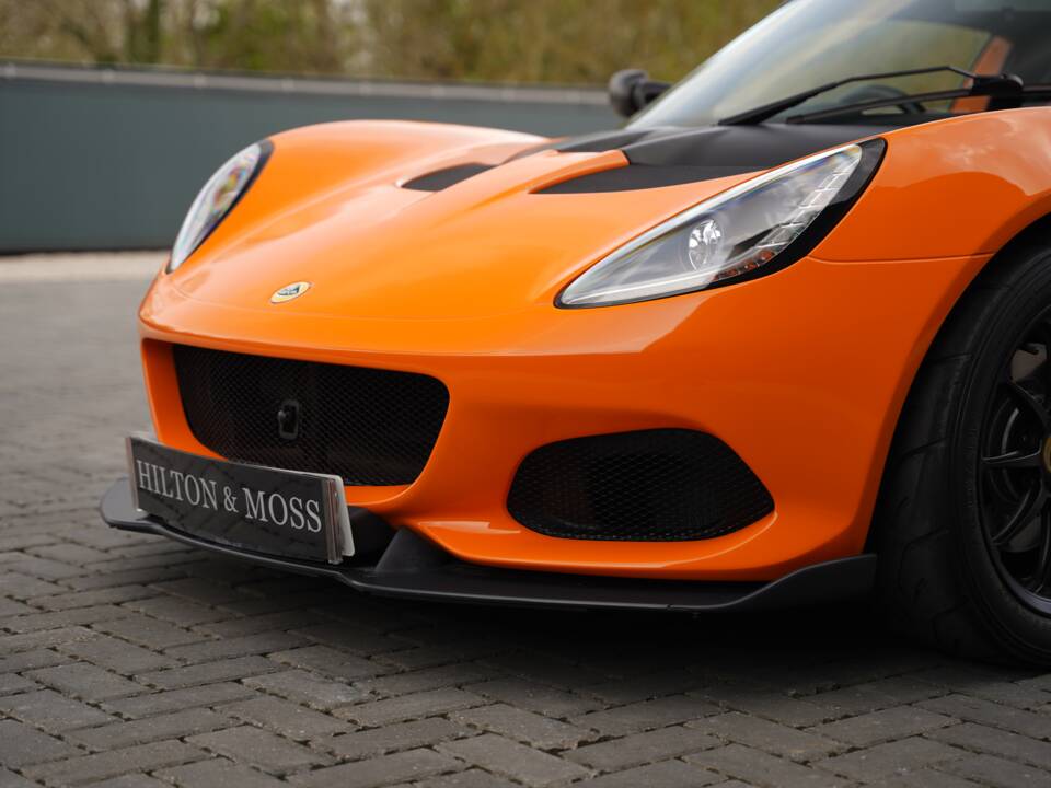 Image 28/50 of Lotus Elise Cup 250 (2019)