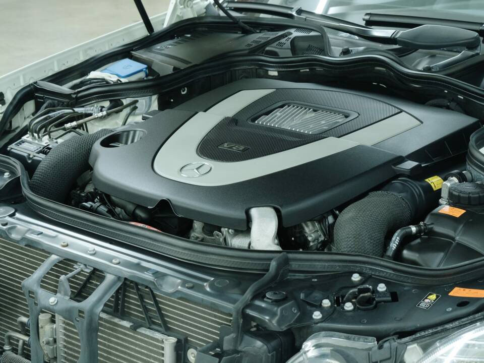 Bild 22/50 von Mercedes-Benz E 500 (2007)