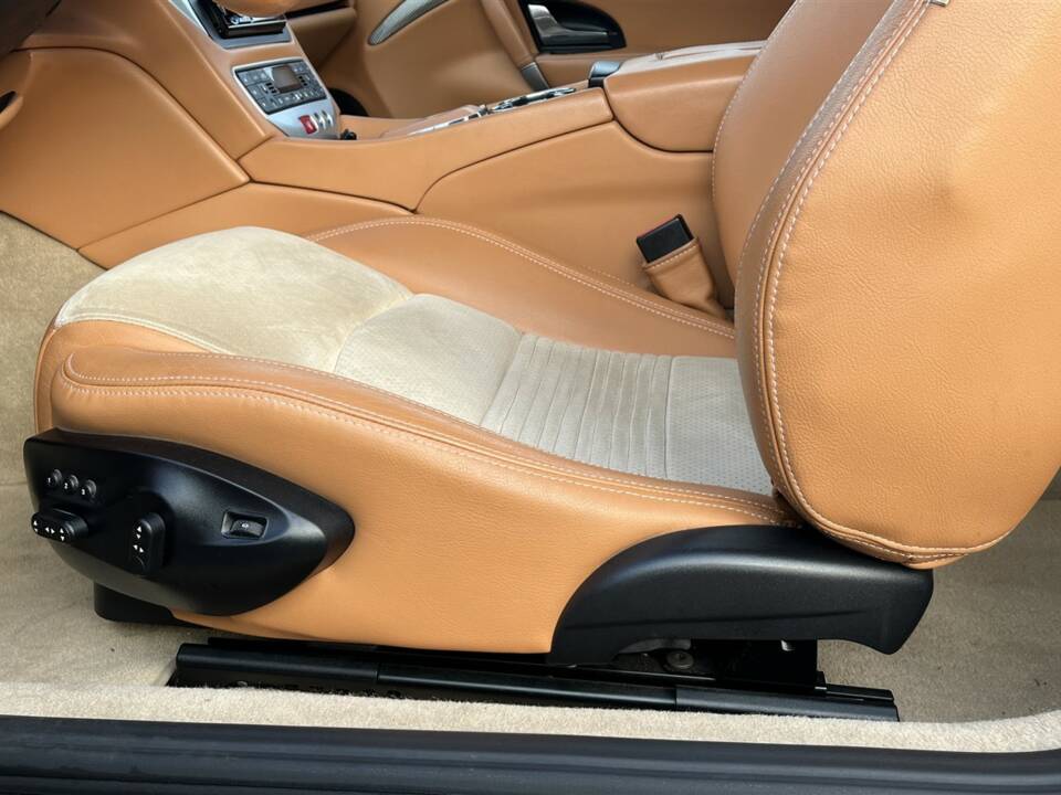 Afbeelding 10/21 van Maserati GranTurismo S (2010)
