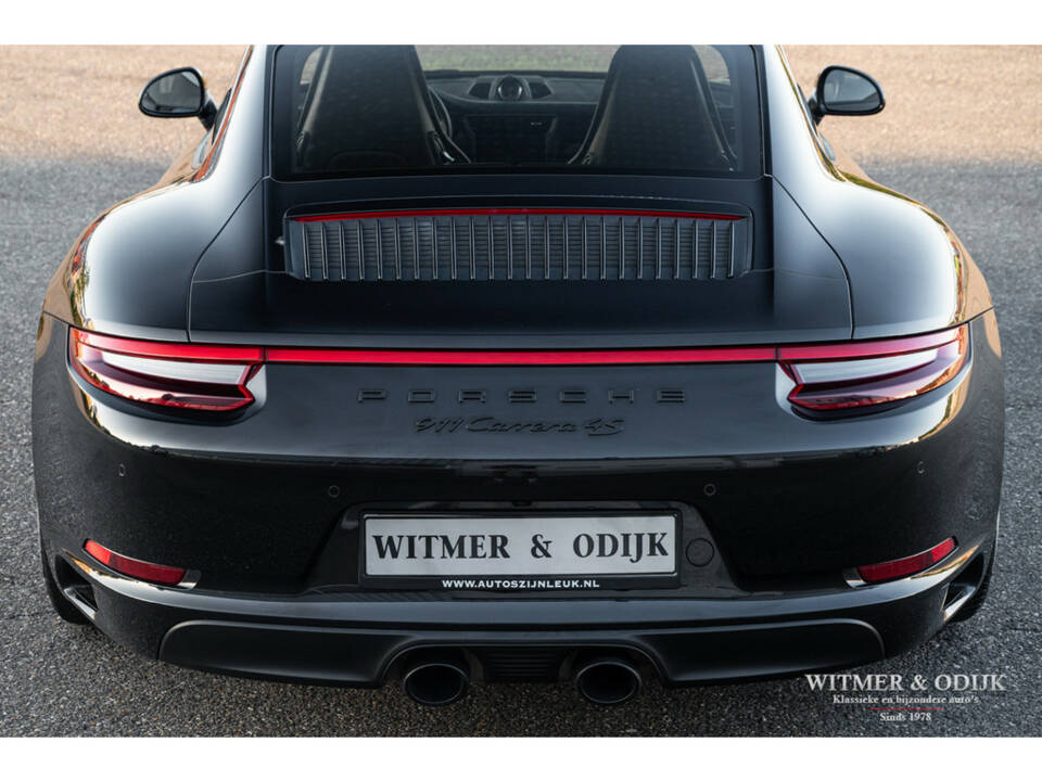 Image 14/38 of Porsche 911 Carrera 4S (2017)