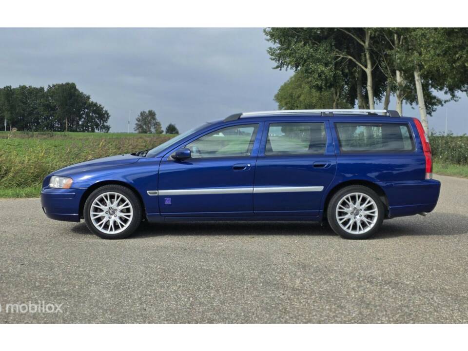 Bild 3/42 von Volvo V 70 2.5T (2005)
