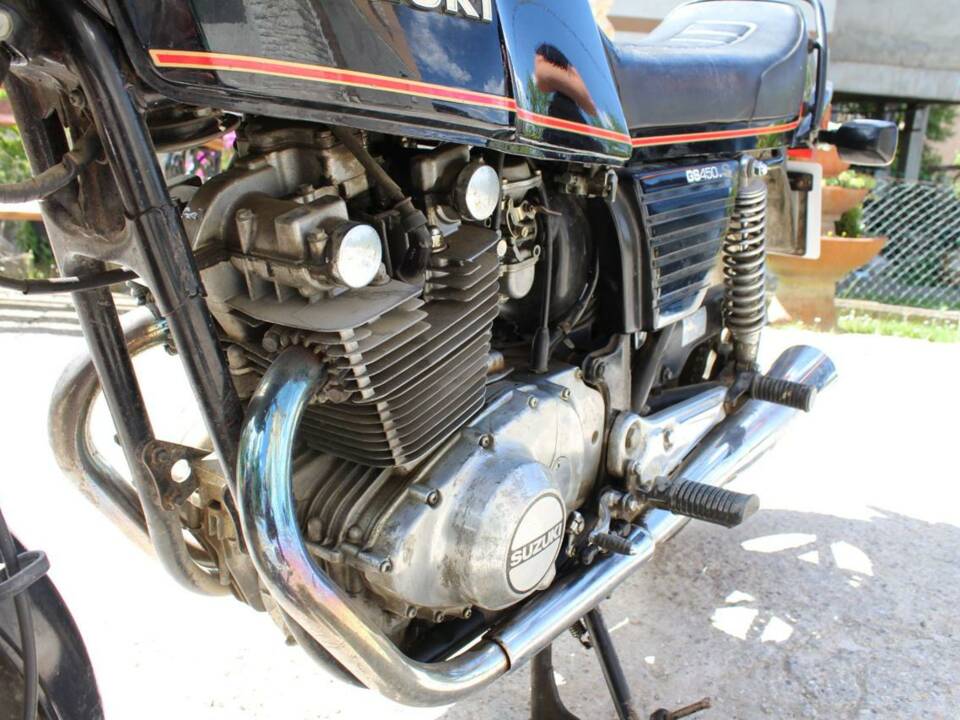 Image 13/14 of Suzuki DUMMY (1982)