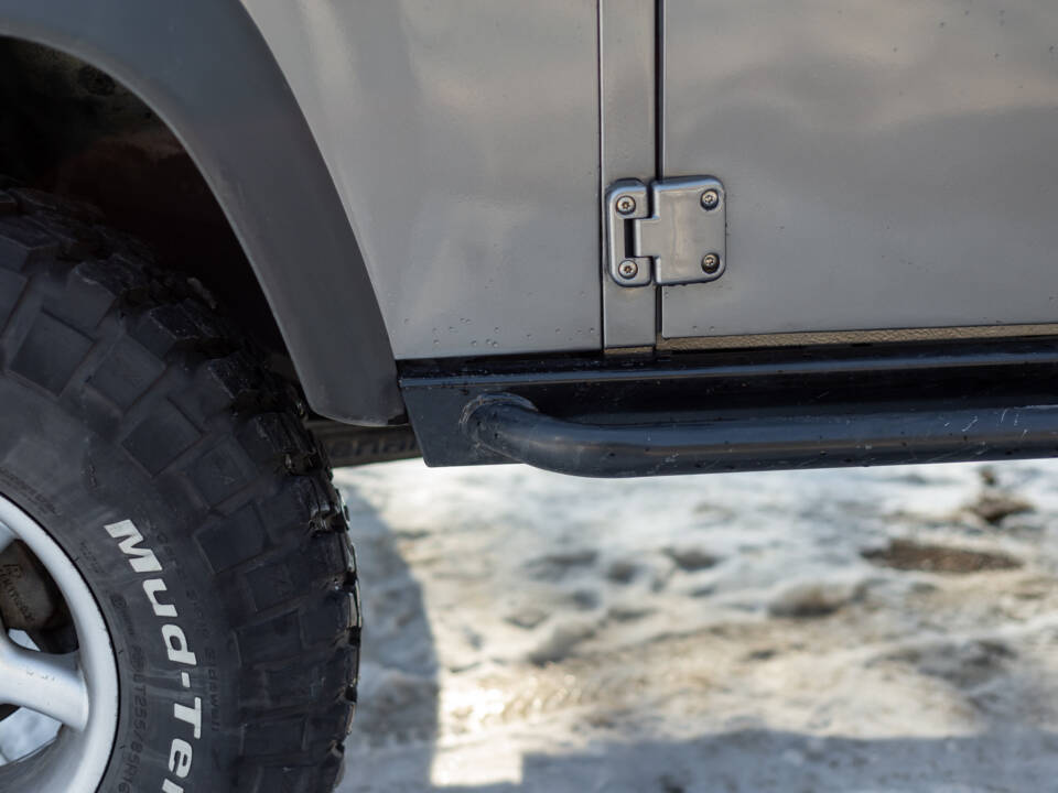 Image 30/98 of Land Rover Defender 130 Double Cab (2008)