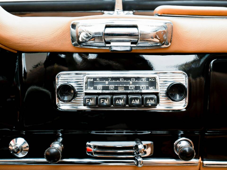 Image 31/42 of Mercedes-Benz 190 SL (1961)