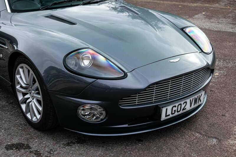 Bild 8/50 von Aston Martin V12 Vanquish (2002)