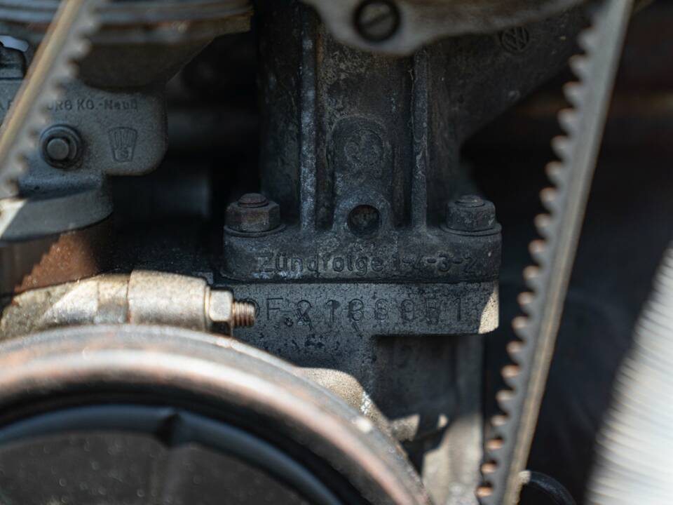 Image 47/50 of Volkswagen Beetle 1303 (1975)