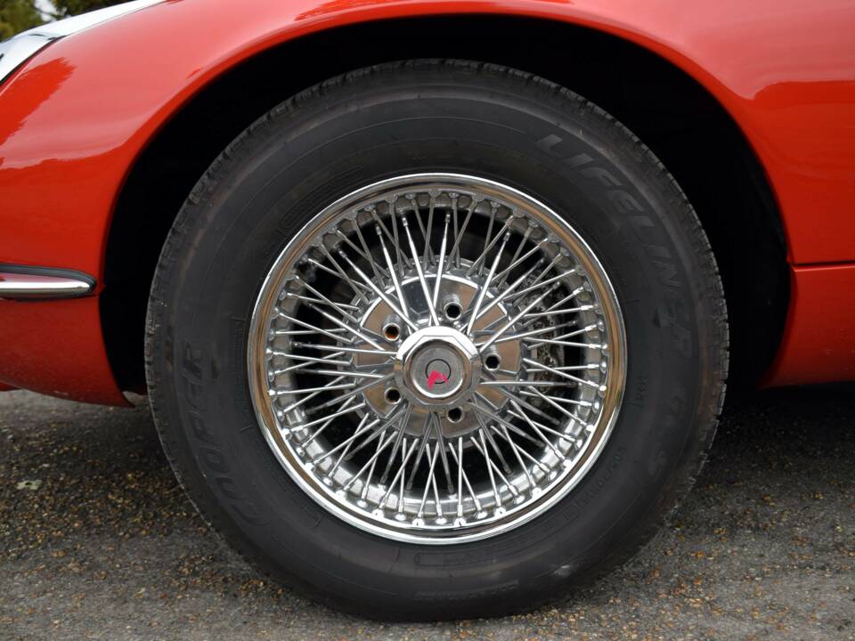 Bild 7/50 von Jaguar E-Type V12 (1974)