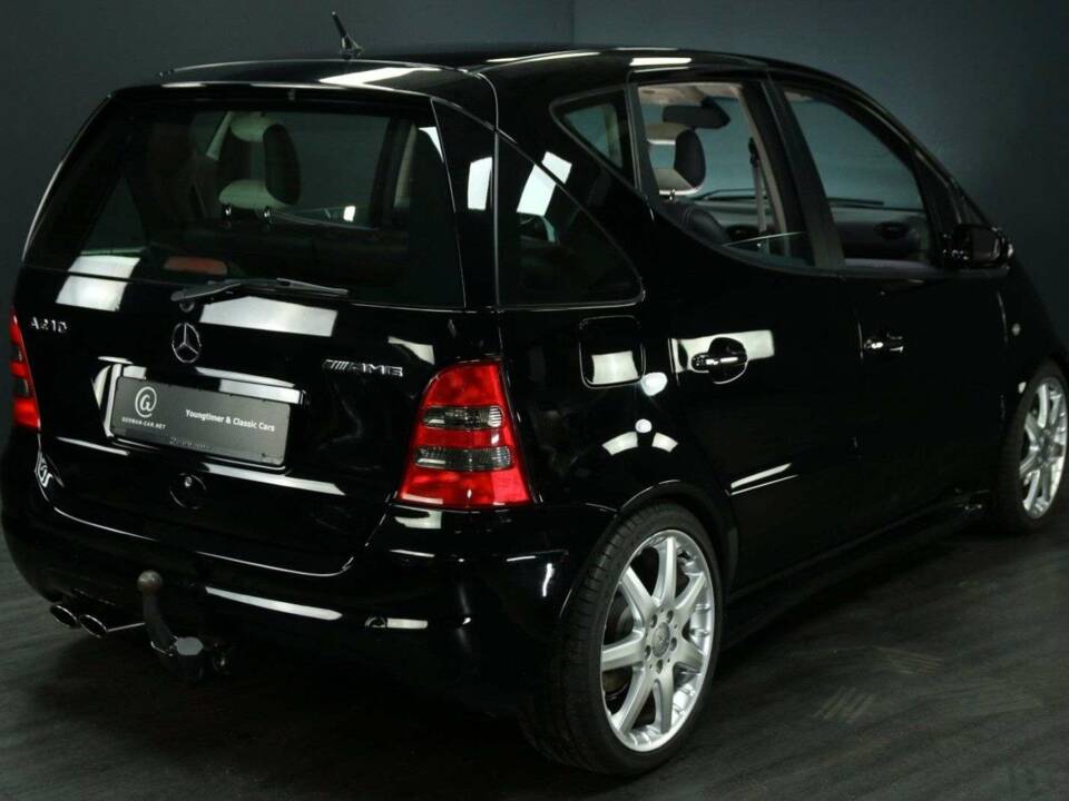Image 2/50 of Mercedes-Benz A 210 Evolution (2002)