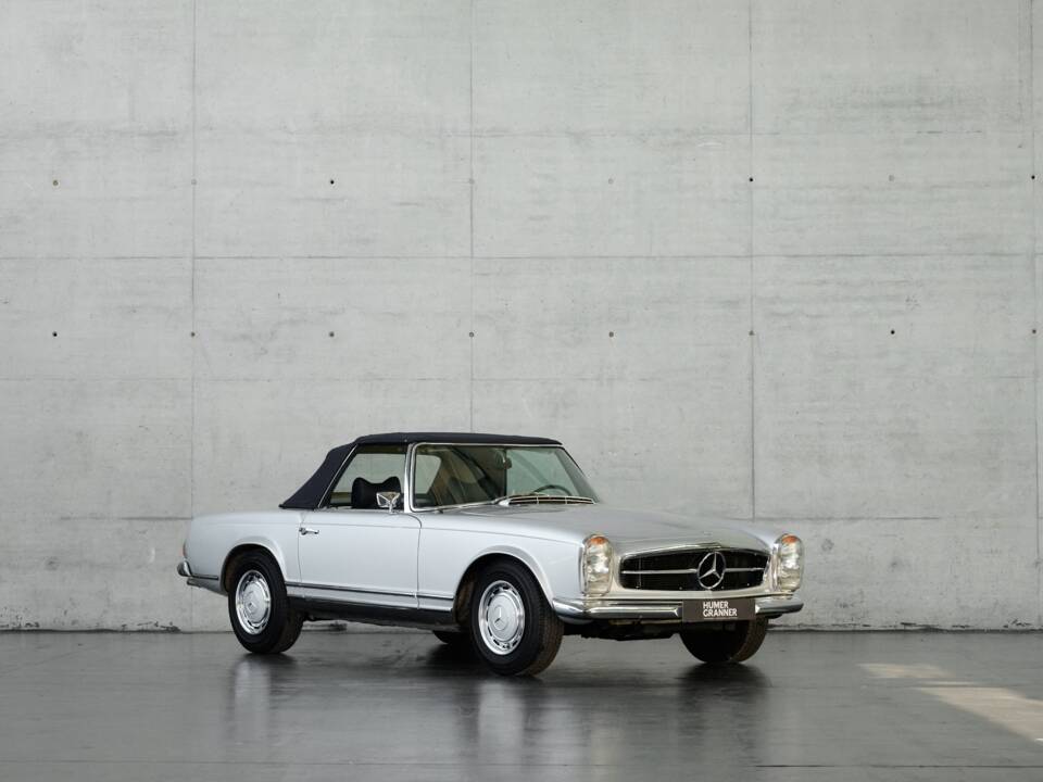 Image 21/50 de Mercedes-Benz 280 SL (1970)