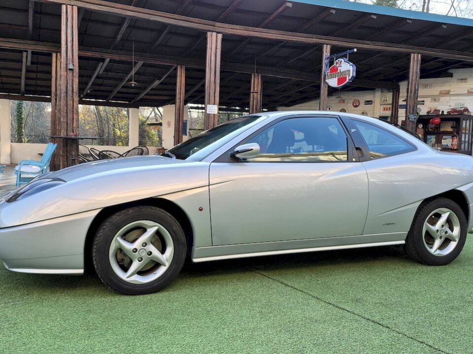 Immagine 4/43 di FIAT Coupé 2.0 20V (1999)