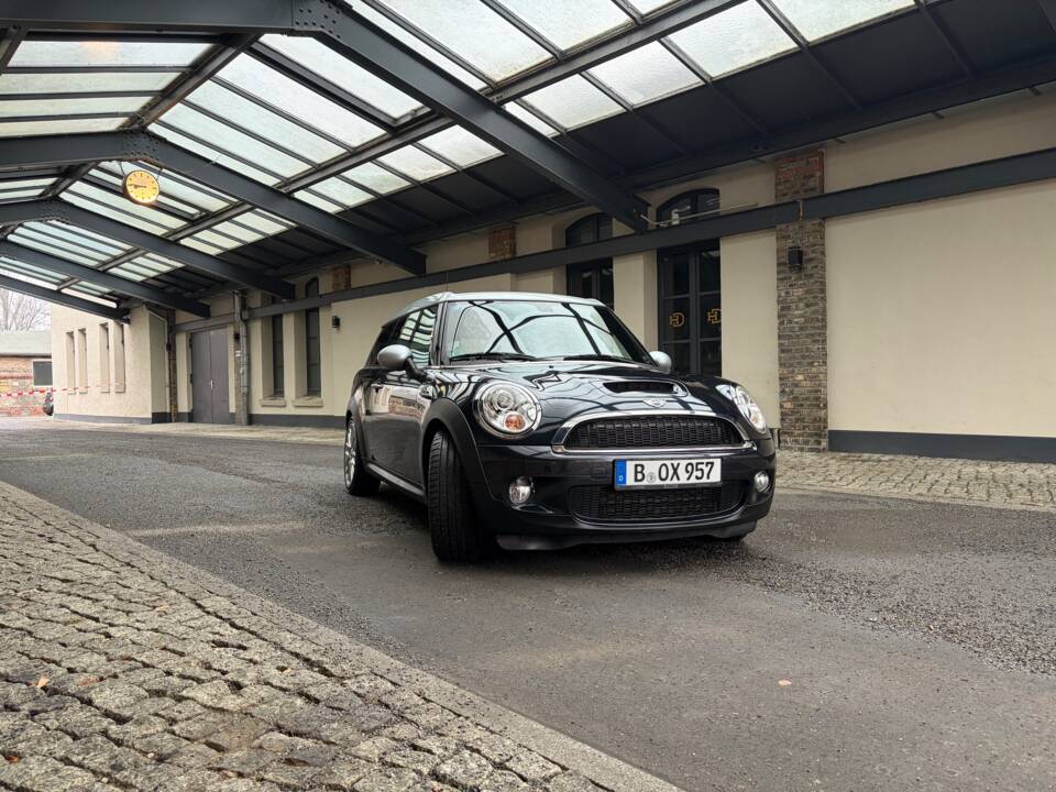 Image 12/45 of Mini Cooper S Clubman (2008)