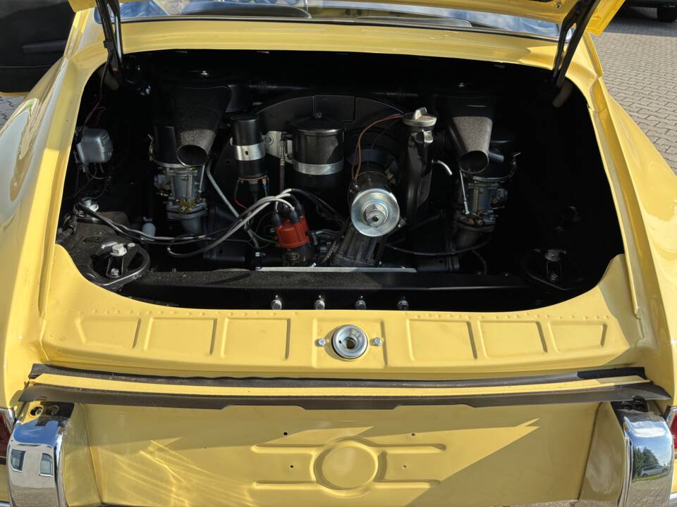 Image 59/70 of Porsche 912 (1965)