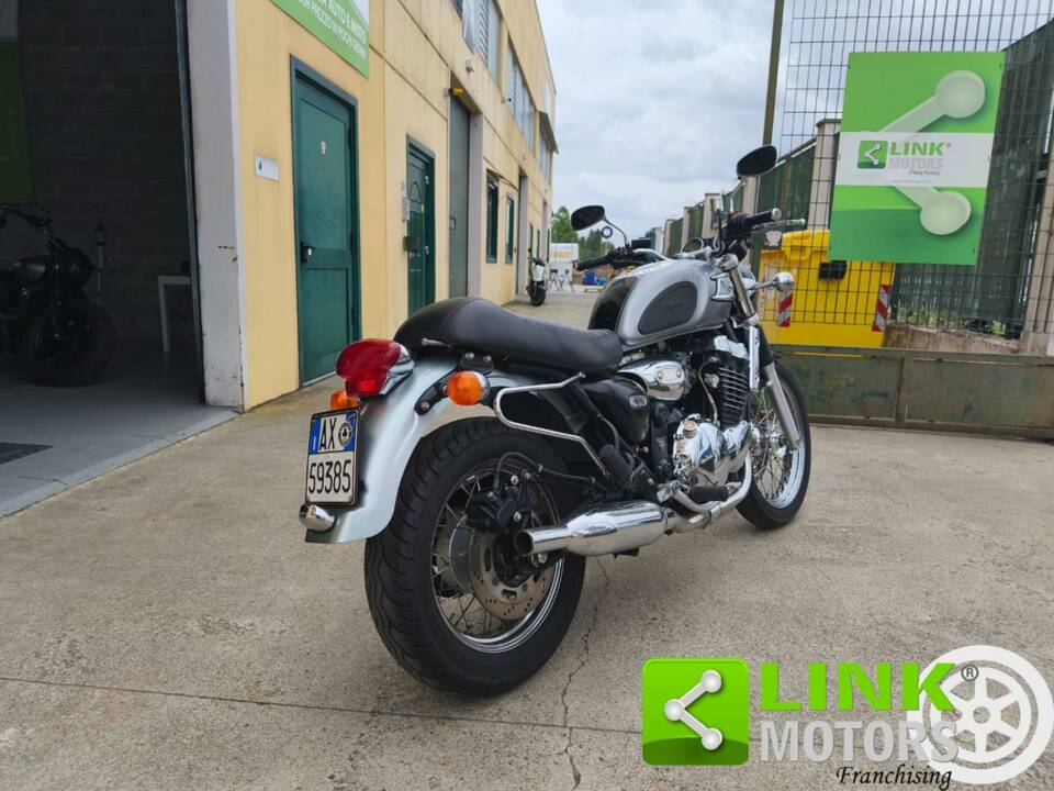Bild 5/10 von Triumph DUMMY (2000)