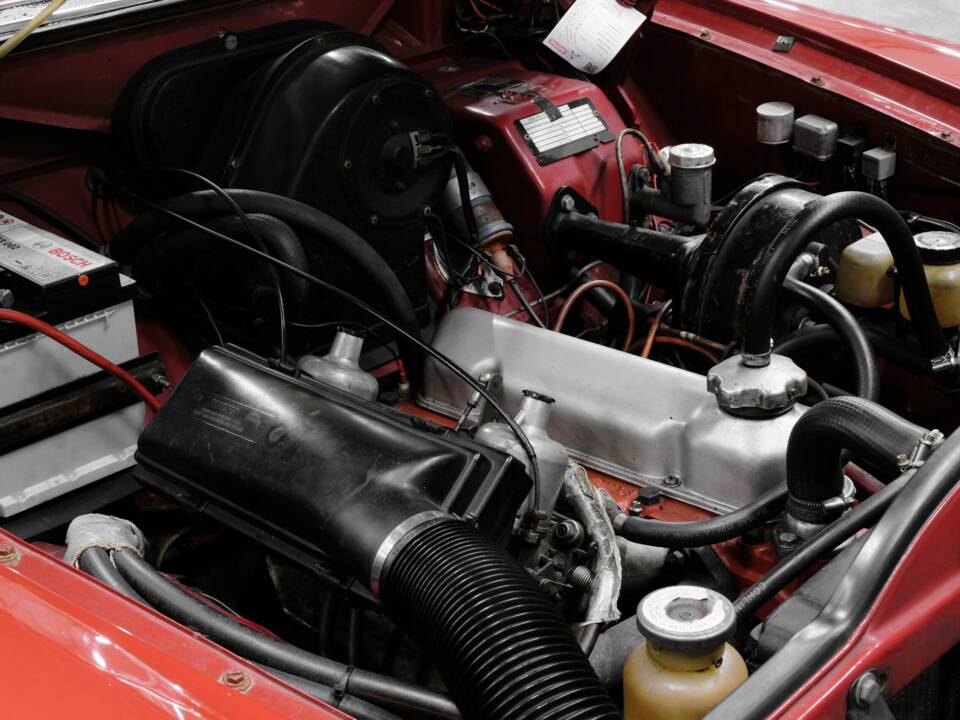 Image 20/41 of Volvo P 122 S (1966)