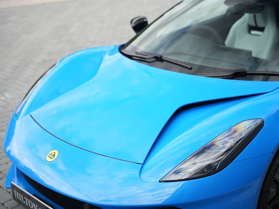 Image 38/50 of Lotus Emira "First Edition" (2022)