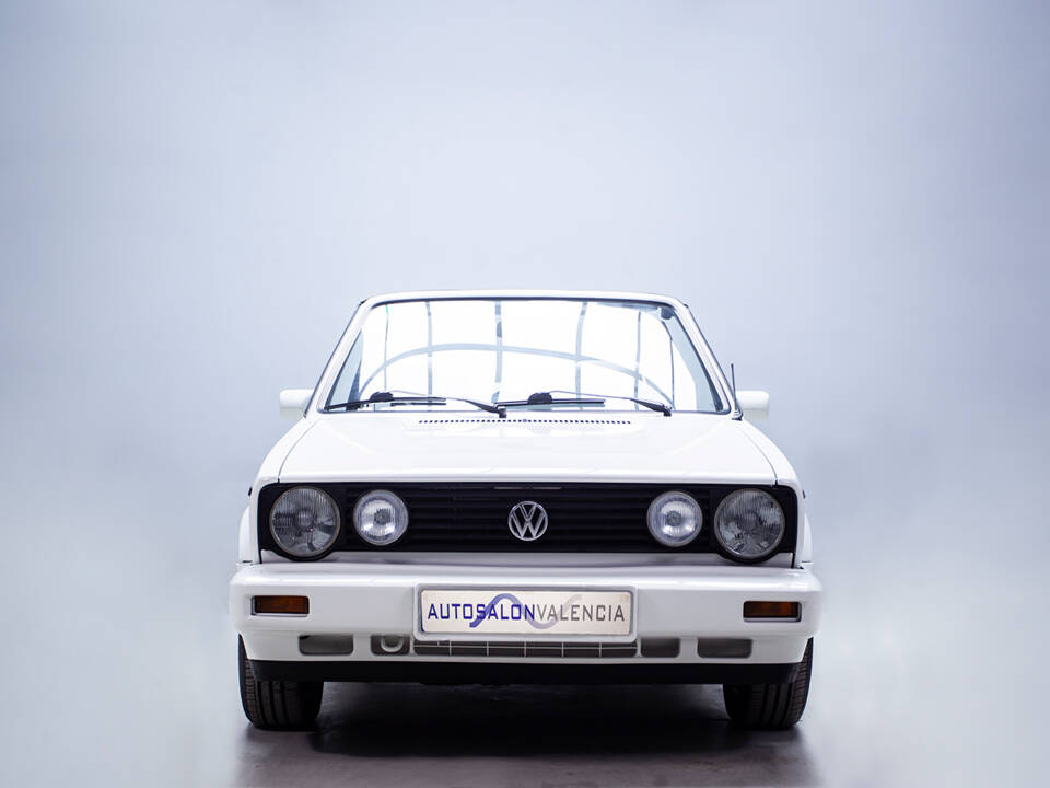 Bild 3/39 von Volkswagen Golf III Cabrio 1.8 (1994)