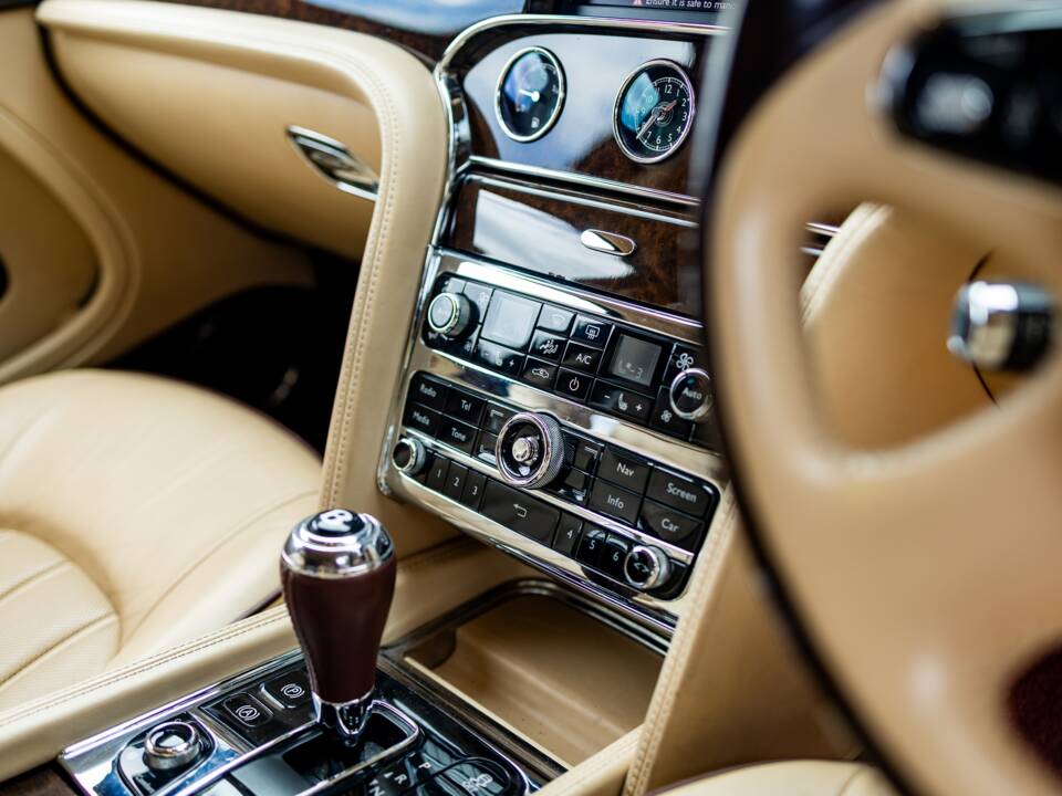 Bild 21/50 von Bentley Mulsanne (2011)