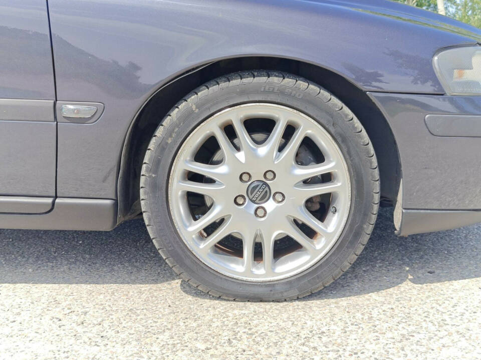 Bild 12/42 von Volvo XC70 2.4T (2000)