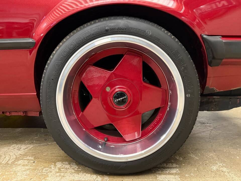 Imagen 18/19 de BMW 325i (1986)