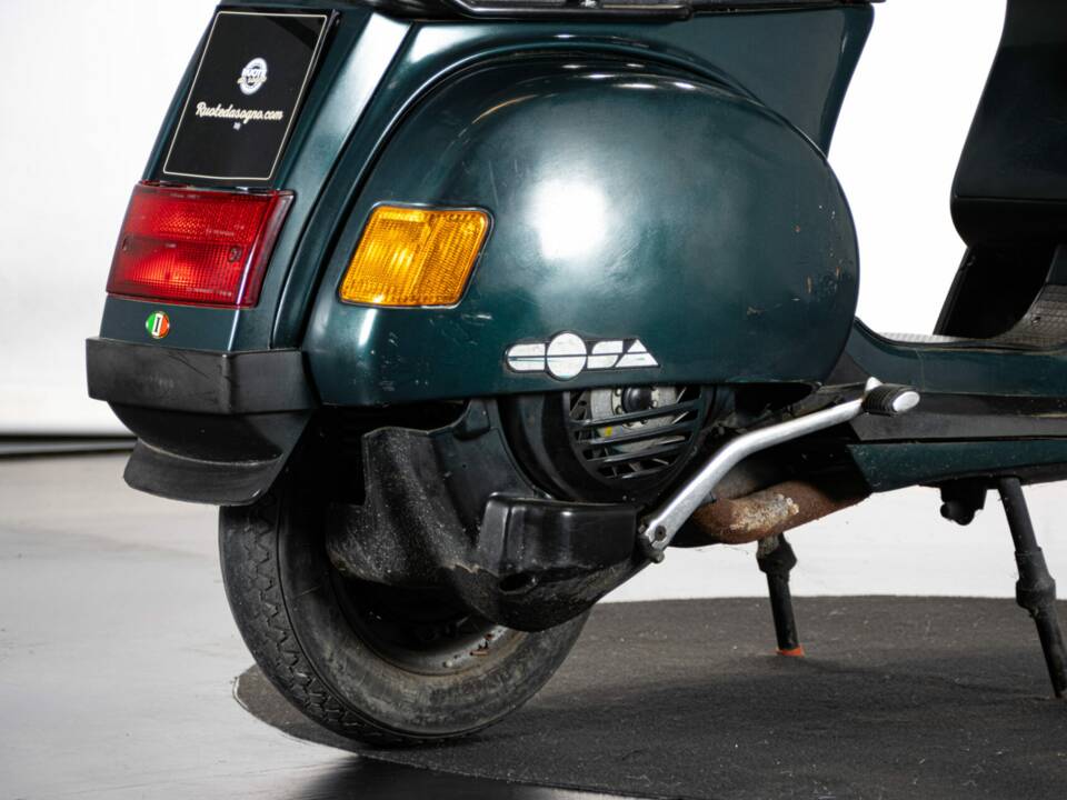 Bild 37/50 von Piaggio Vespa Cosa 150 (1990)