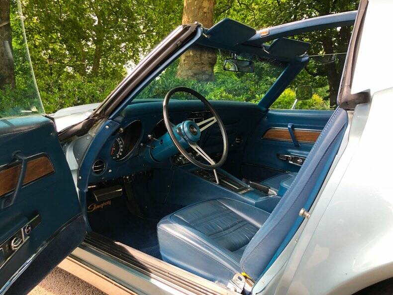 Immagine 35/50 di Chevrolet Corvette Stingray (1972)