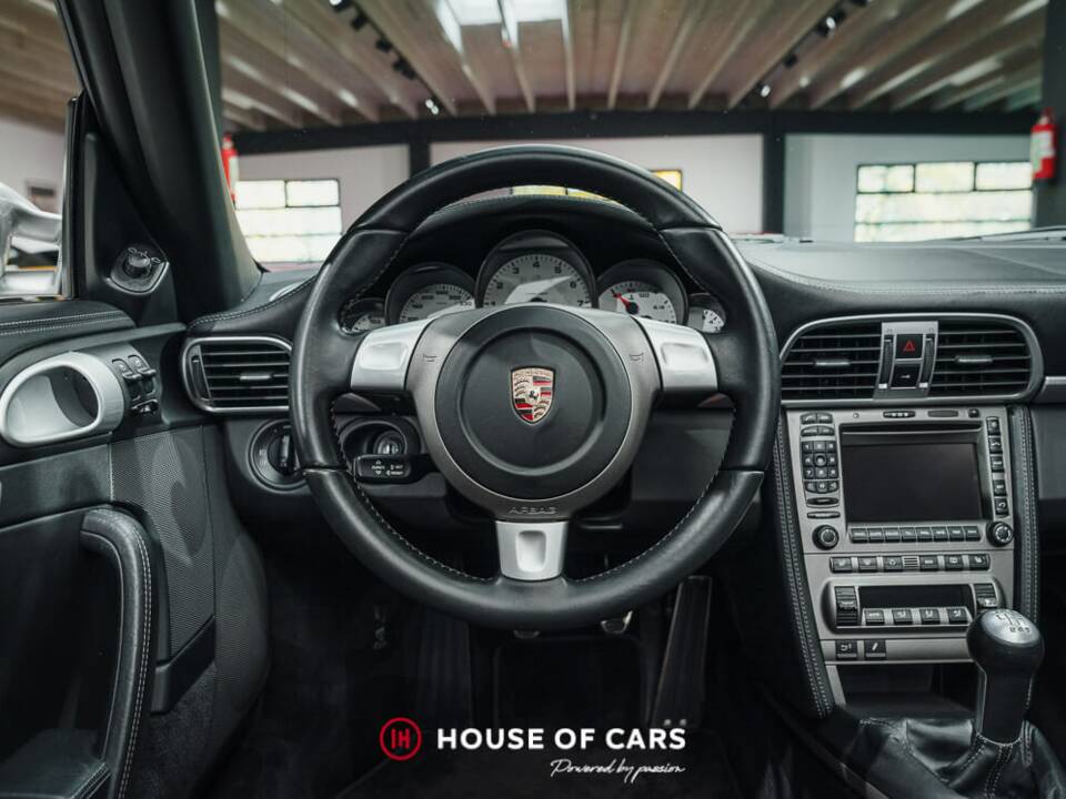 Immagine 16/24 di Porsche 911 Carrera S (2006)