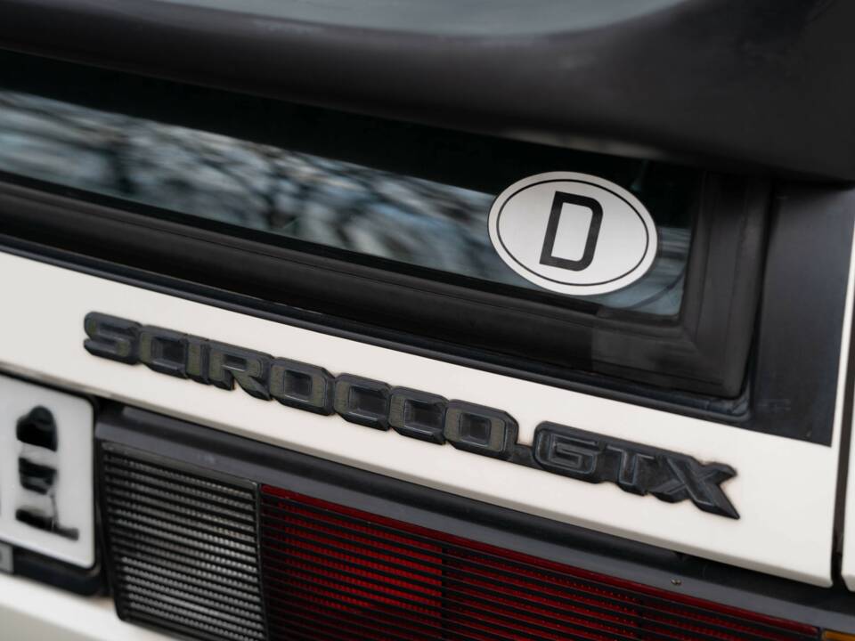 Bild 3/35 von Volkswagen Scirocco II 1.8 (1989)