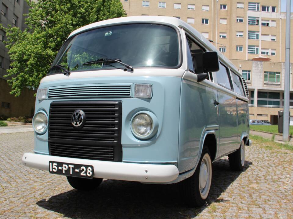 Immagine 1/17 di Volkswagen T2c Kombi &quot;Last Edition&quot; (2013)