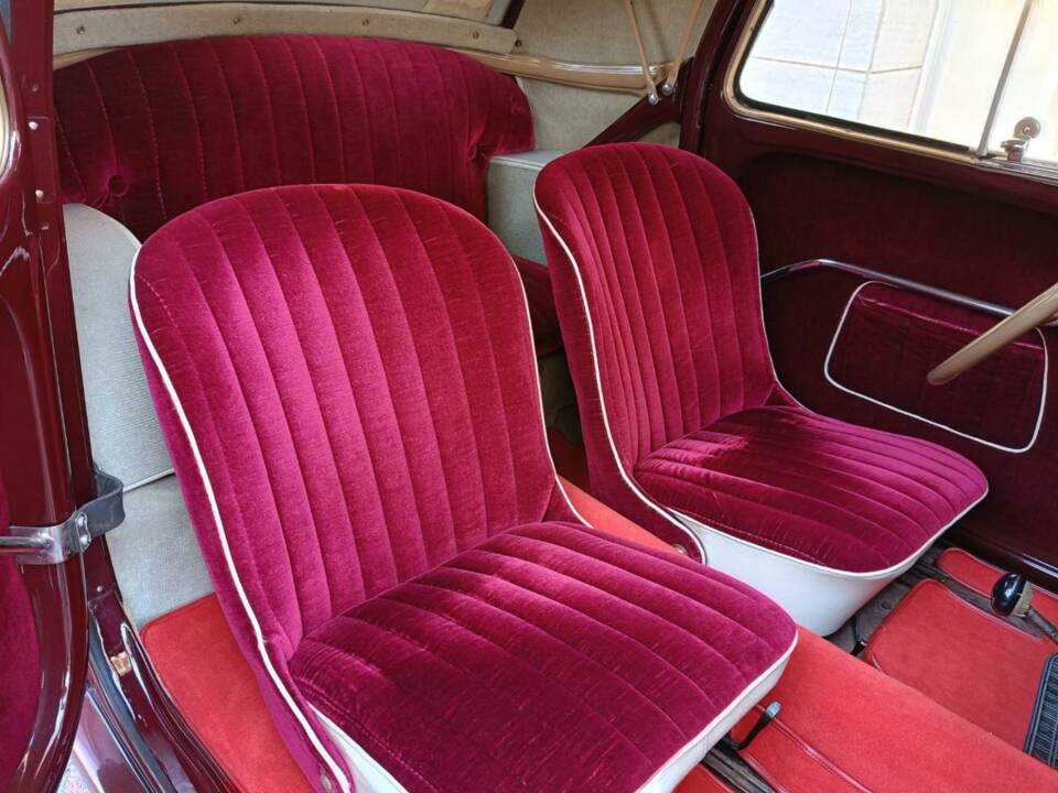 Bild 47/50 von FIAT 500 C Topolino (1951)